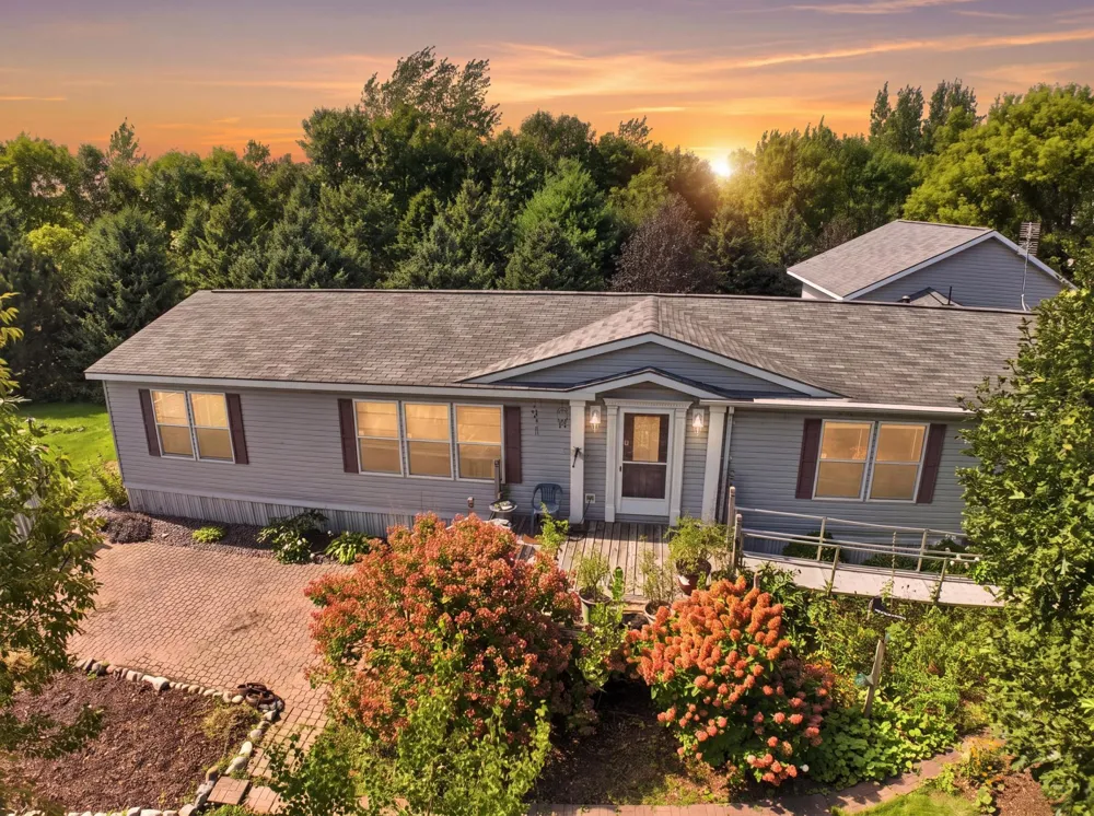 990 180th Avenue SE Kerkhoven, MN 56252