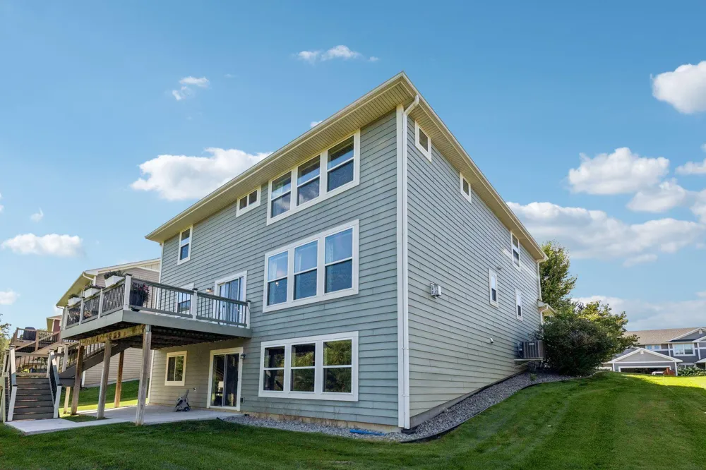 3604 Sawgrass Trail S Eagan, MN 55123