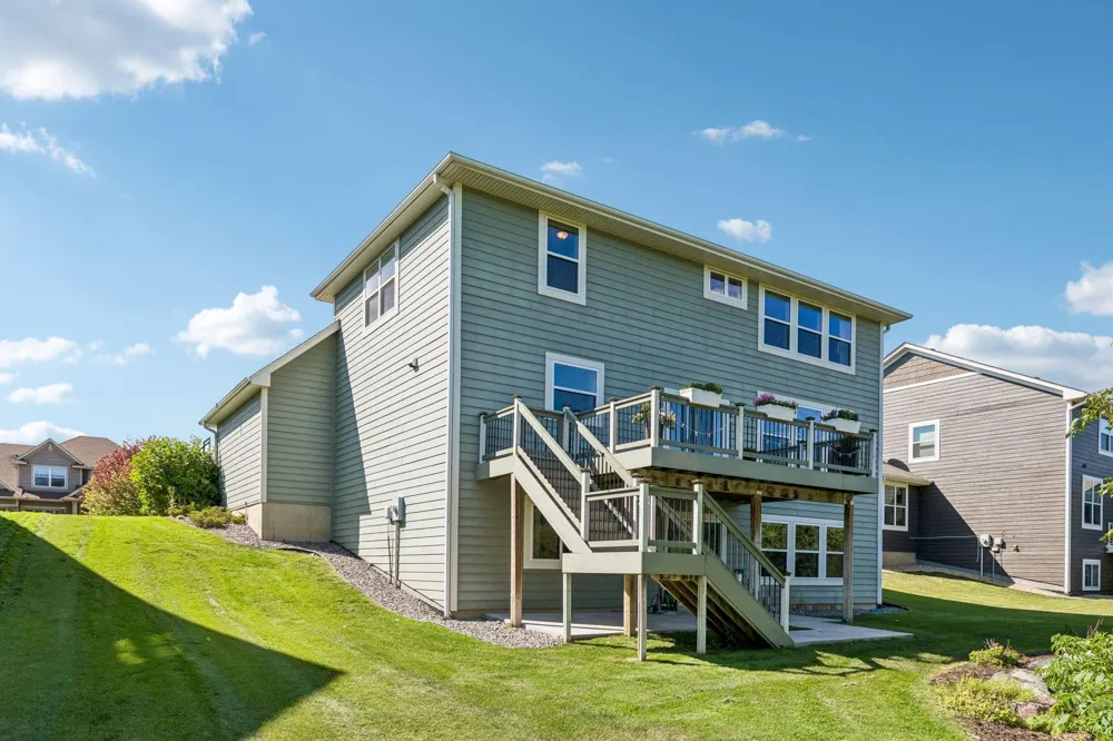 3604 Sawgrass Trail S Eagan, MN 55123