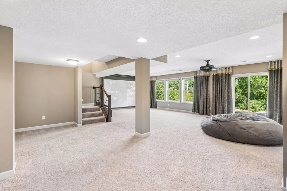 3604 Sawgrass Trail S Eagan, MN 55123