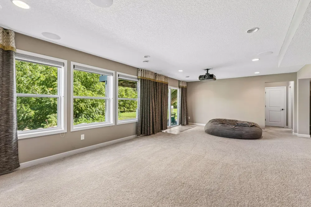 3604 Sawgrass Trail S Eagan, MN 55123
