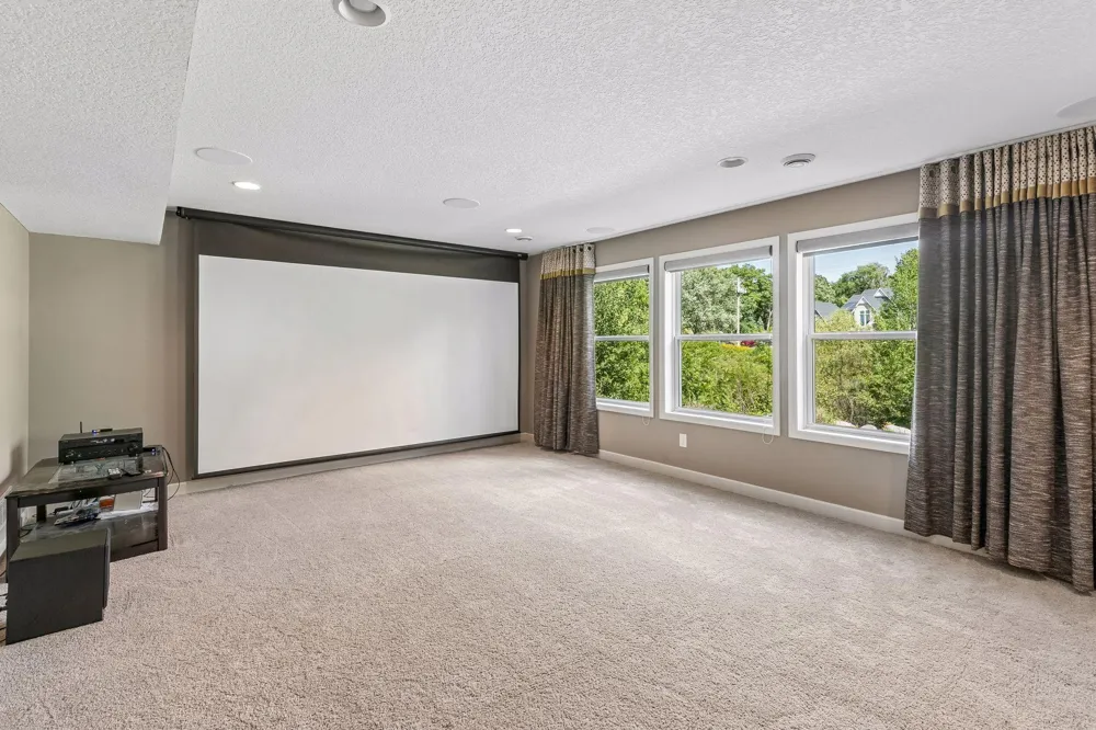 3604 Sawgrass Trail S Eagan, MN 55123