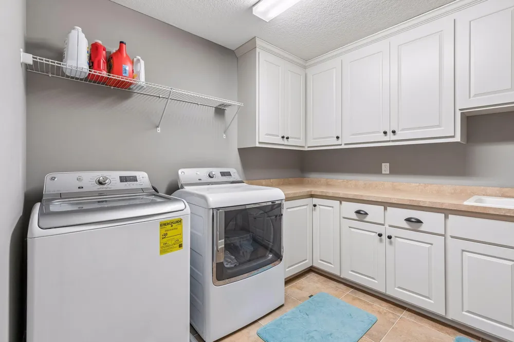 3604 Sawgrass Trail S Eagan, MN 55123