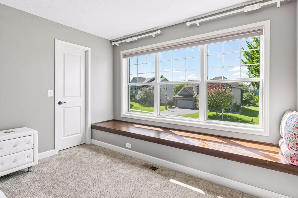 3604 Sawgrass Trail S Eagan, MN 55123