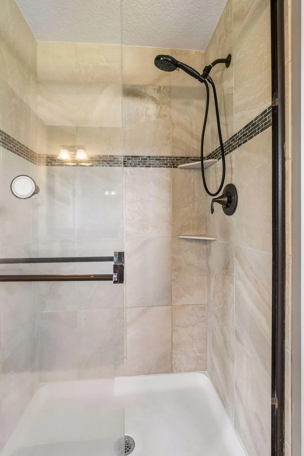3604 Sawgrass Trail S Eagan, MN 55123