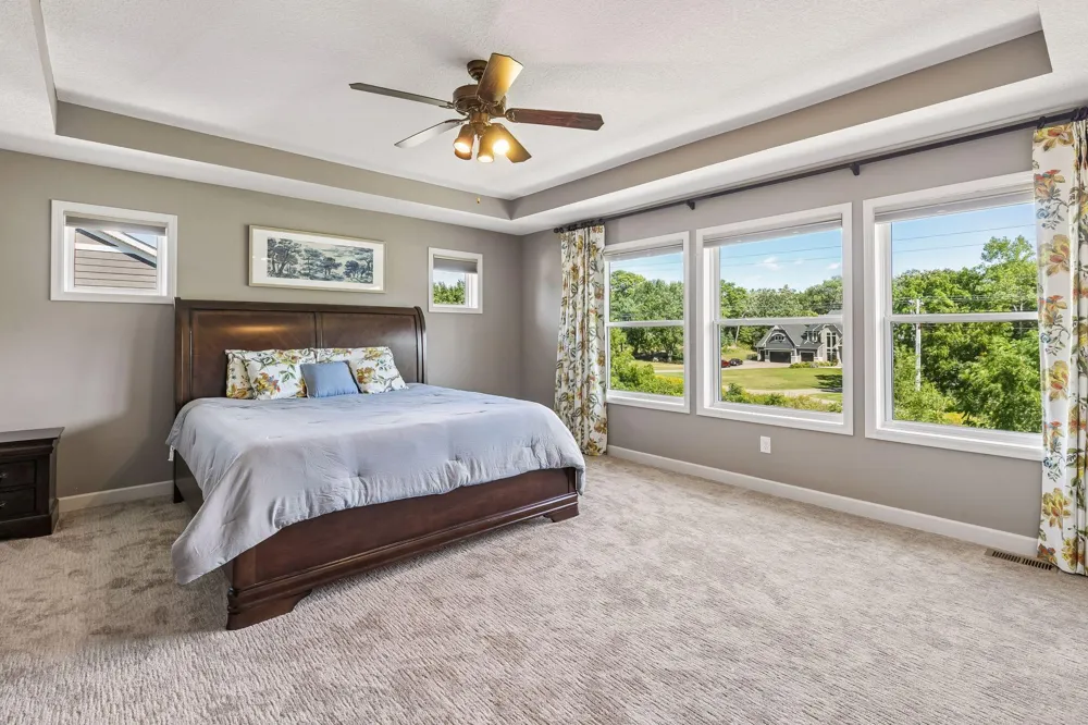 3604 Sawgrass Trail S Eagan, MN 55123