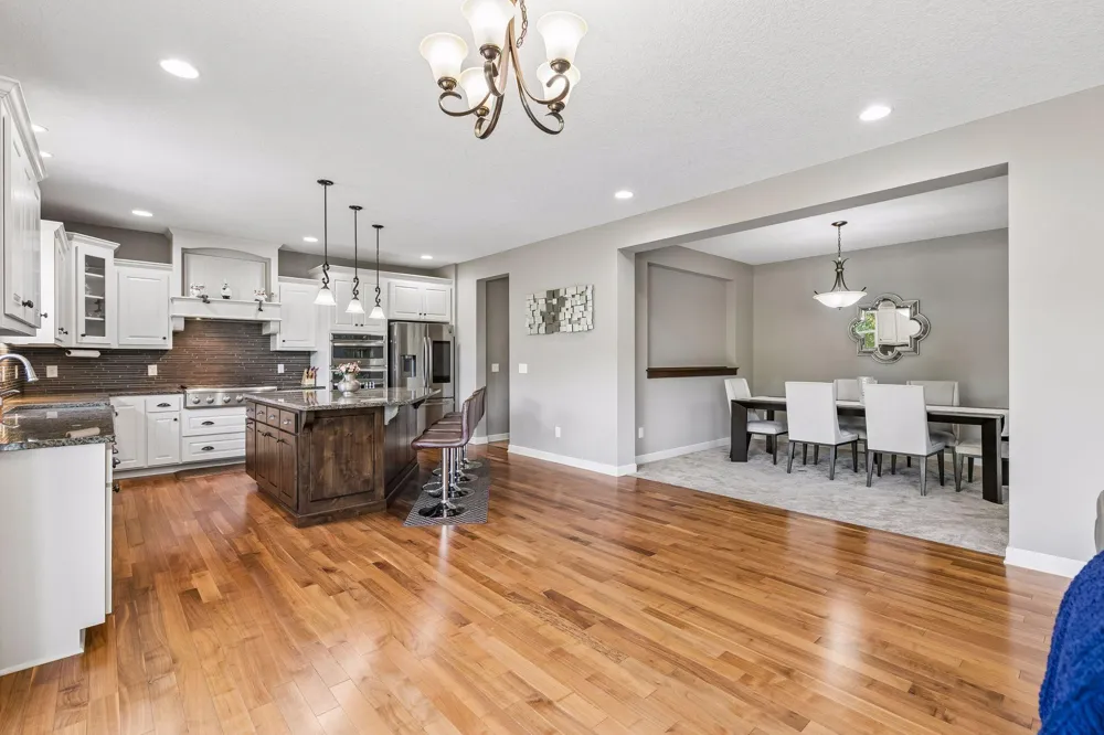 3604 Sawgrass Trail S Eagan, MN 55123
