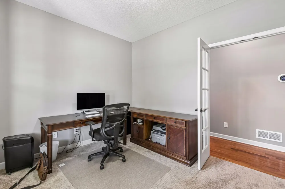 3604 Sawgrass Trail S Eagan, MN 55123