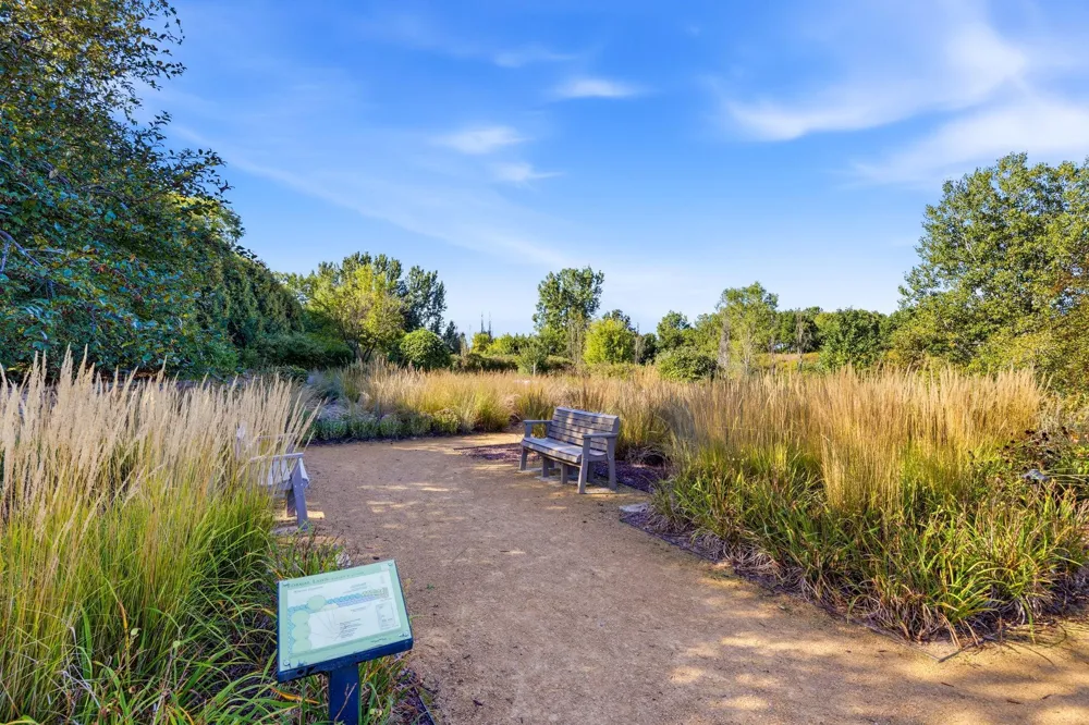 3425 Hazel Trail #D Woodbury, MN 55129