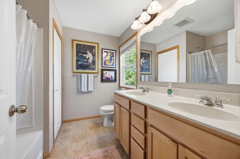 3425 Hazel Trail #D Woodbury, MN 55129