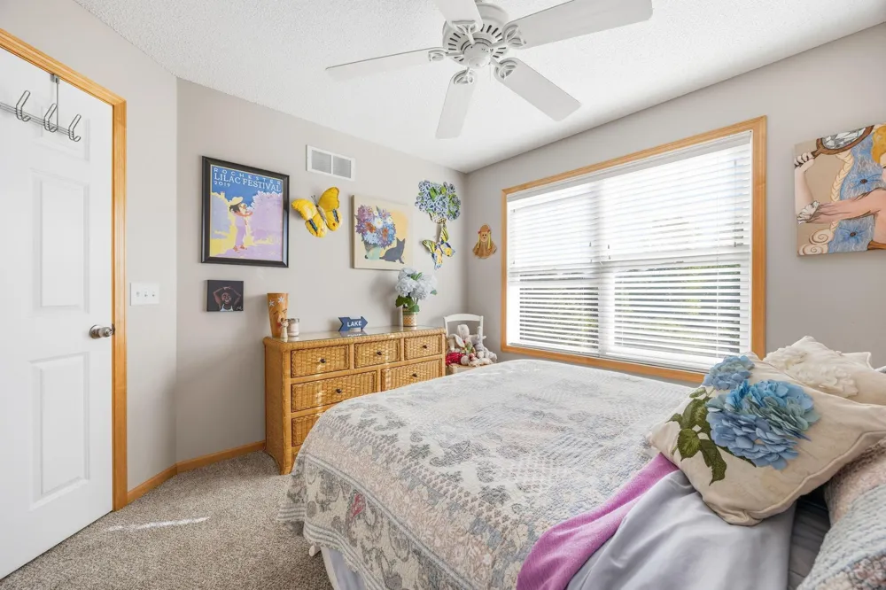 3425 Hazel Trail #D Woodbury, MN 55129