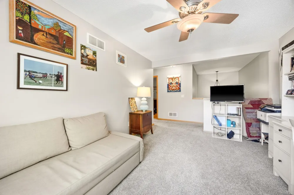 3425 Hazel Trail #D Woodbury, MN 55129