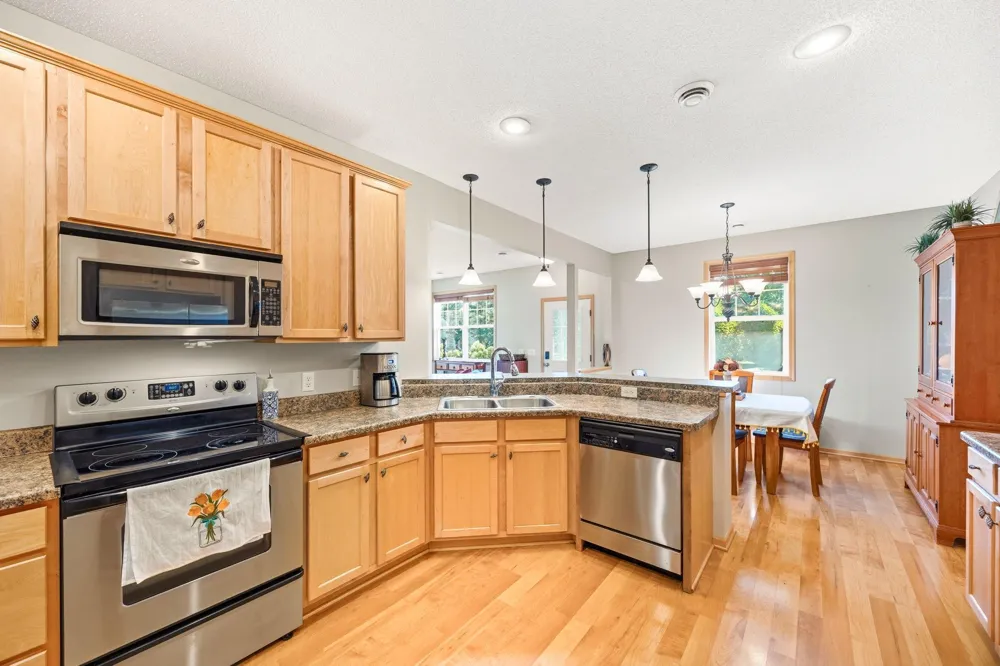 3425 Hazel Trail #D Woodbury, MN 55129