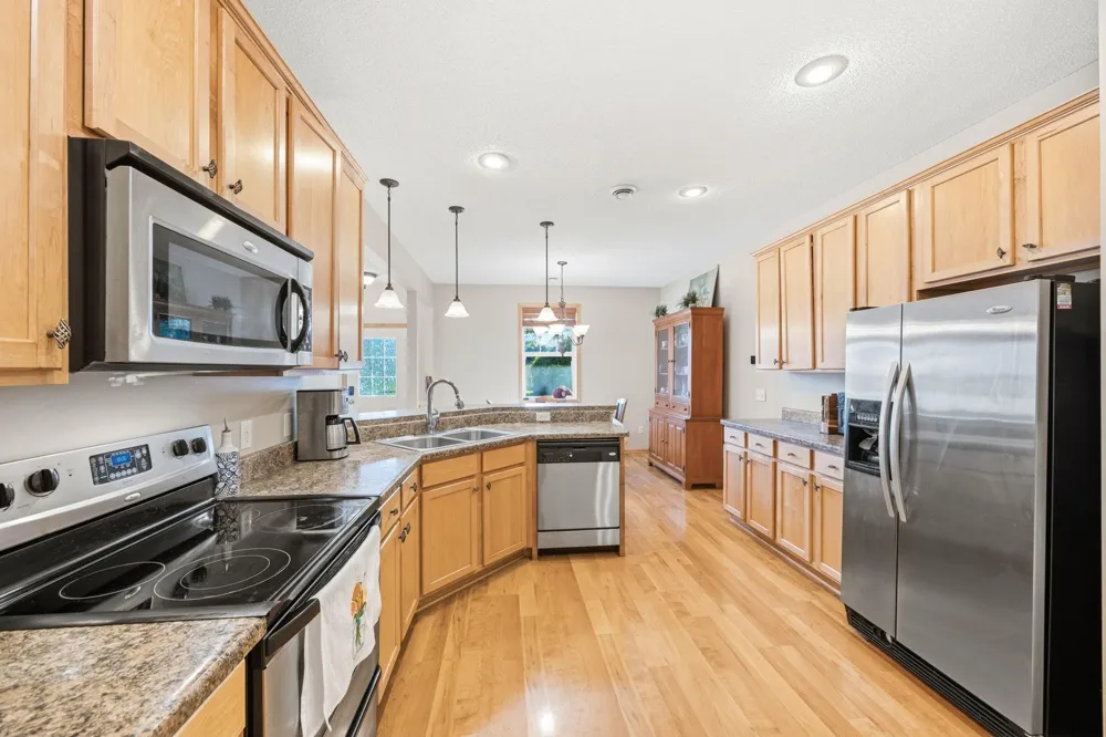 3425 Hazel Trail #D Woodbury, MN 55129