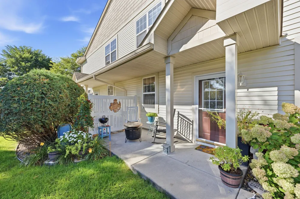 3425 Hazel Trail #D Woodbury, MN 55129