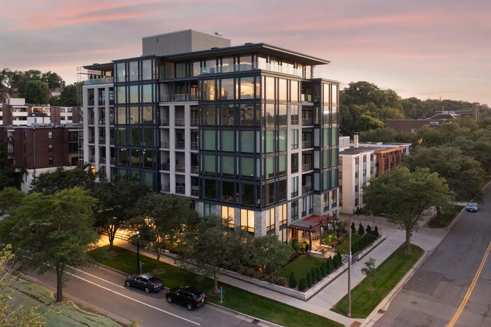 301 Kenwood Parkway #801 Minneapolis, MN 55403