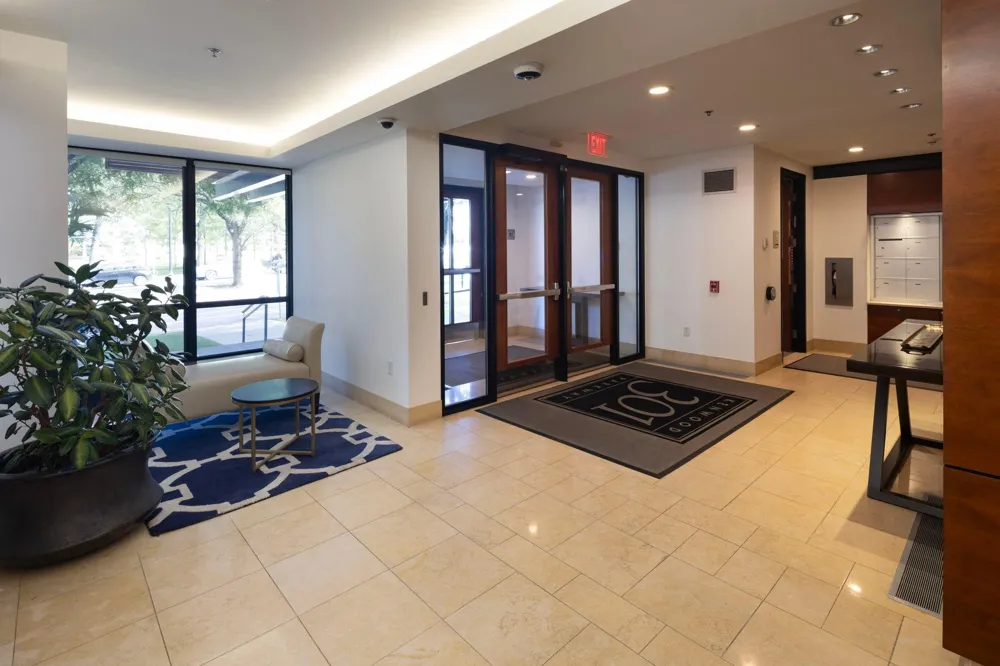 301 Kenwood Parkway #801 Minneapolis, MN 55403