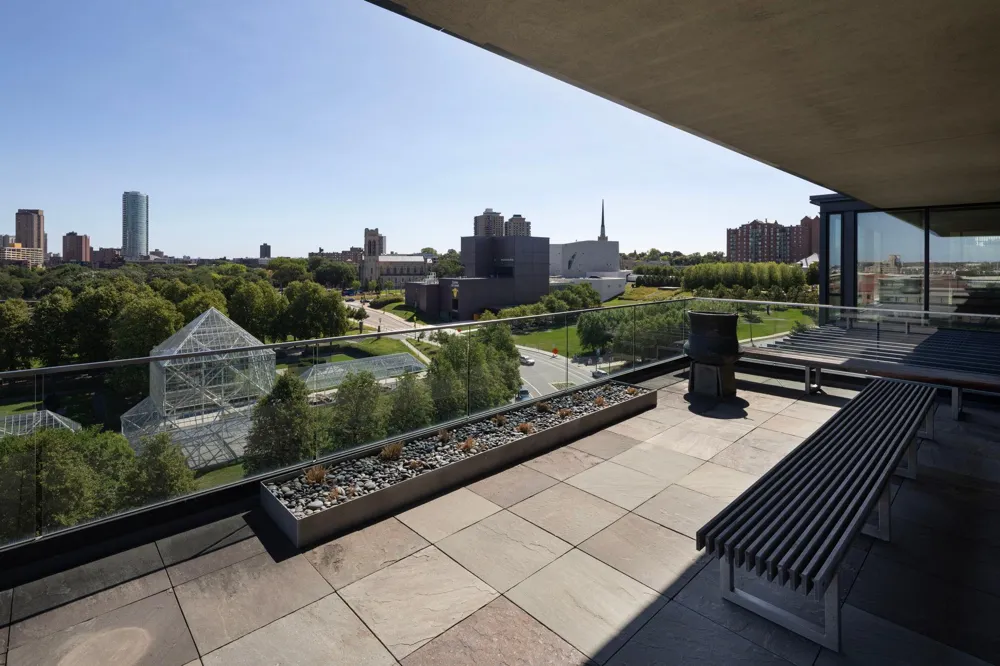 301 Kenwood Parkway #801 Minneapolis, MN 55403