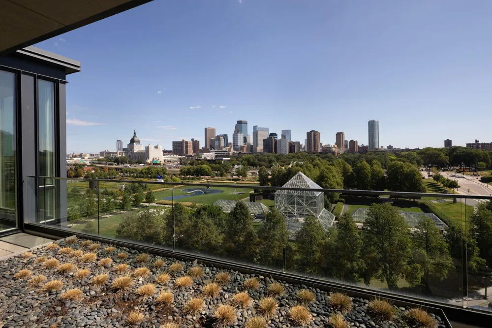 301 Kenwood Parkway #801 Minneapolis, MN 55403