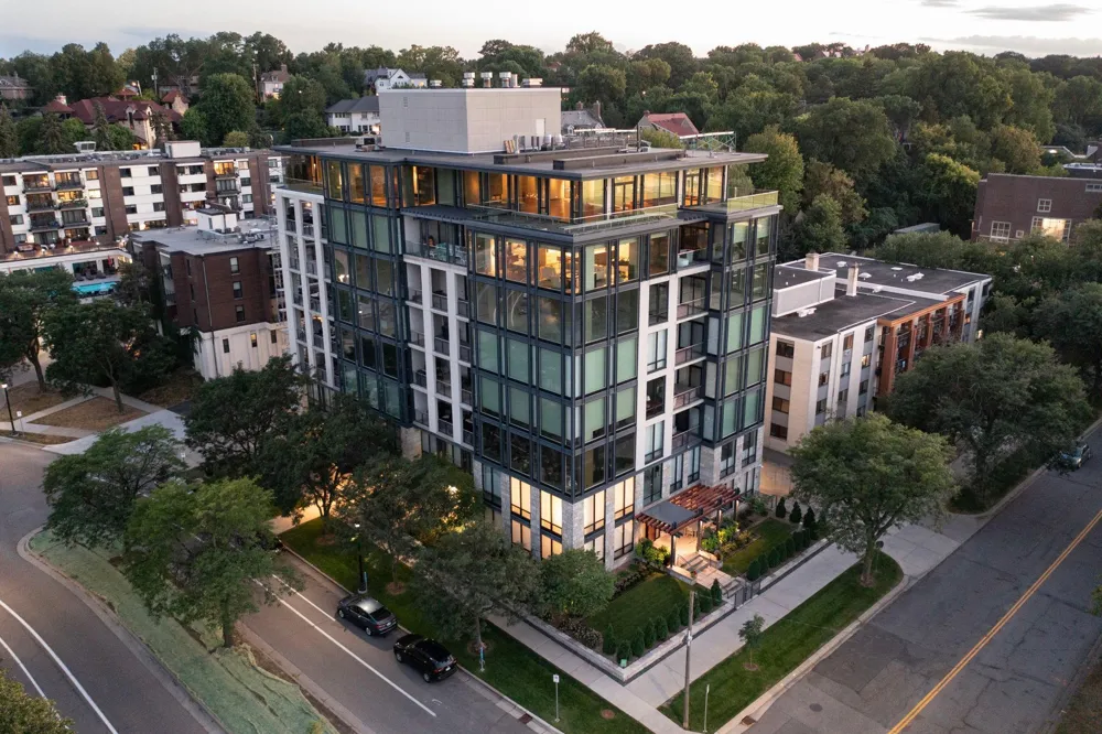 301 Kenwood Parkway #801 Minneapolis, MN 55403