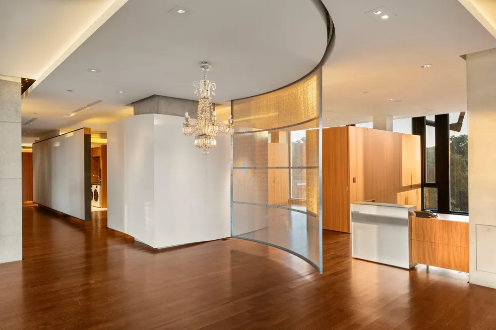 301 Kenwood Parkway #801 Minneapolis, MN 55403
