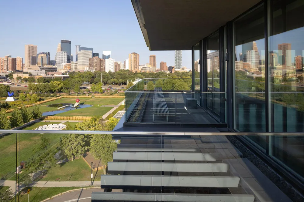 301 Kenwood Parkway #801 Minneapolis, MN 55403