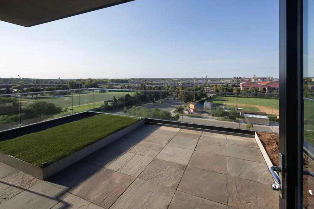 301 Kenwood Parkway #801 Minneapolis, MN 55403