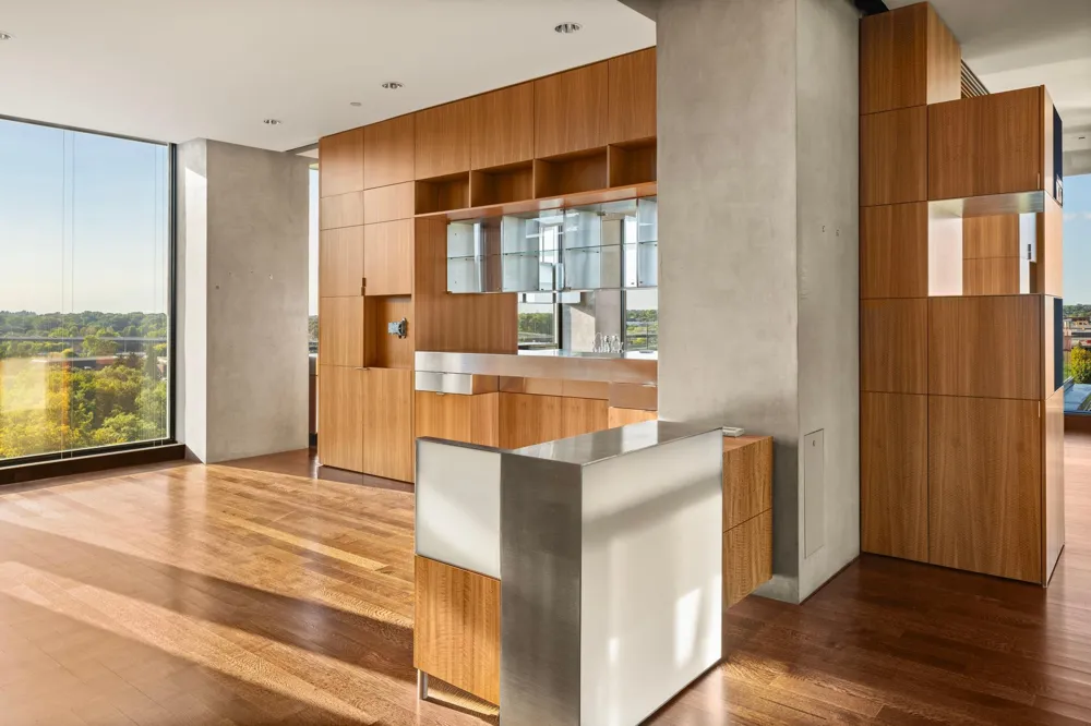 301 Kenwood Parkway #801 Minneapolis, MN 55403
