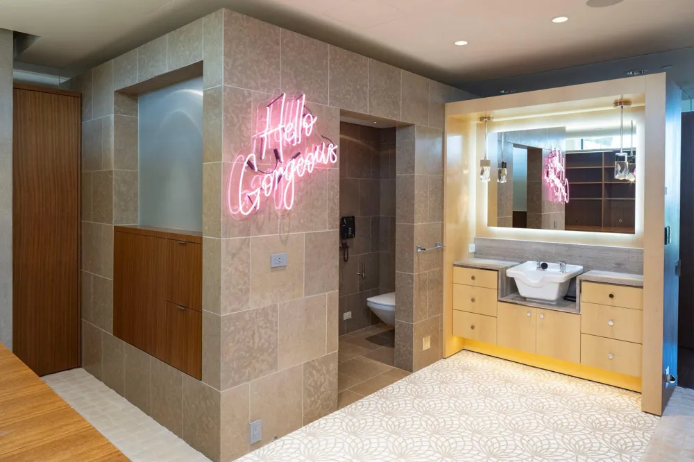 301 Kenwood Parkway #801 Minneapolis, MN 55403