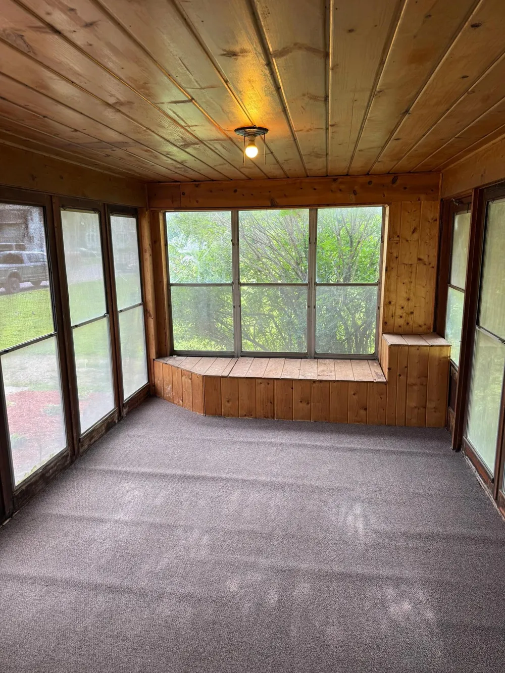 435 W Ottawa Street Le Center, MN 56057