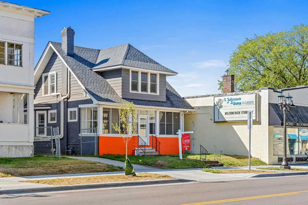 1730 Grand Ave Saint Paul, MN 55105