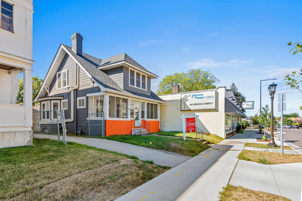 1730 Grand Ave Saint Paul, MN 55105