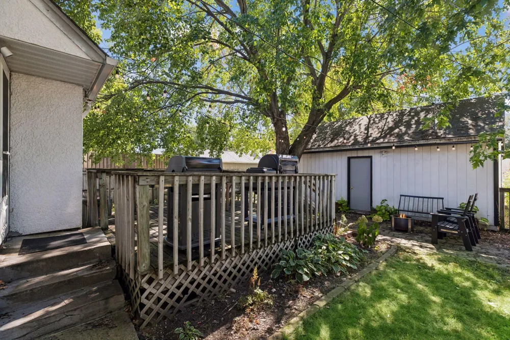 1272 Stanford Avenue Saint Paul, MN 55105