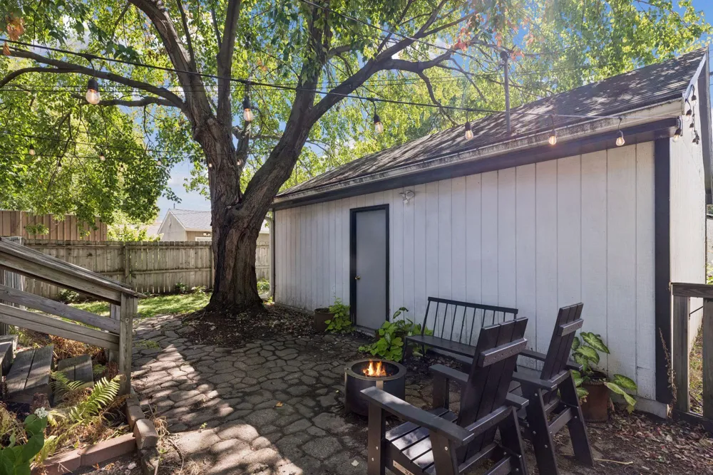 1272 Stanford Avenue Saint Paul, MN 55105