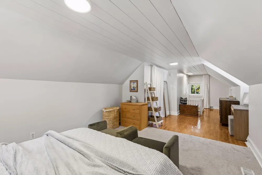 1272 Stanford Avenue Saint Paul, MN 55105