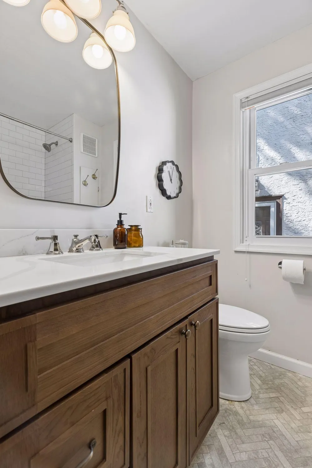 1272 Stanford Avenue Saint Paul, MN 55105