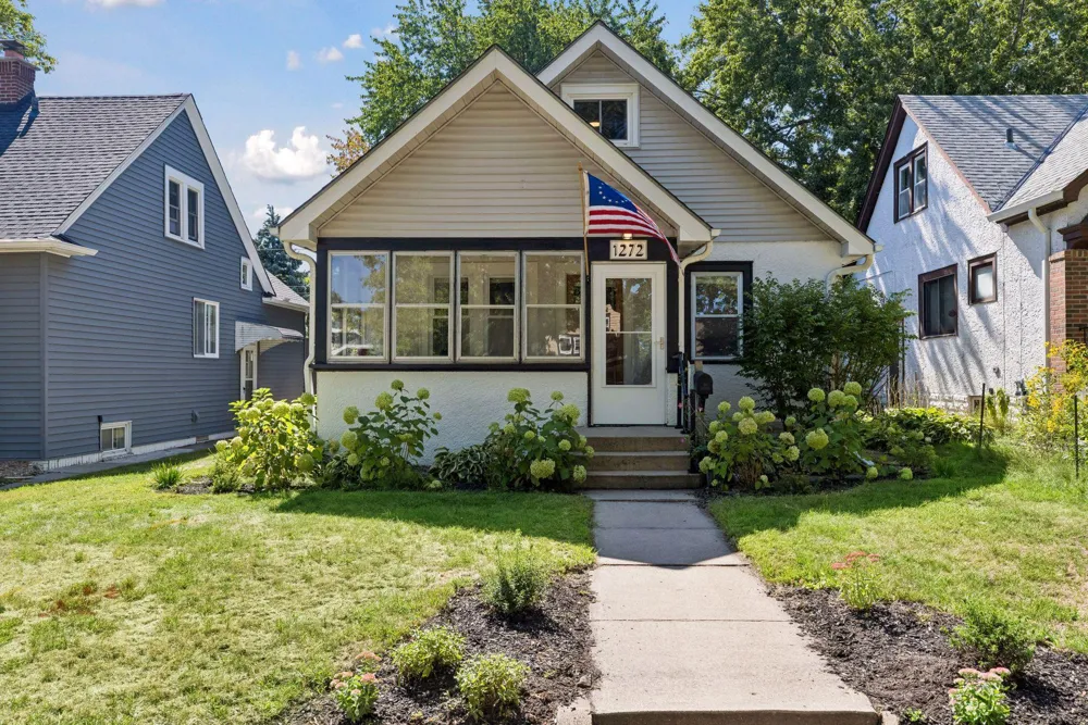 1272 Stanford Avenue Saint Paul, MN 55105