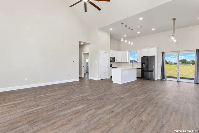 16911 Rancho Escondido Atascosa, TX 78002