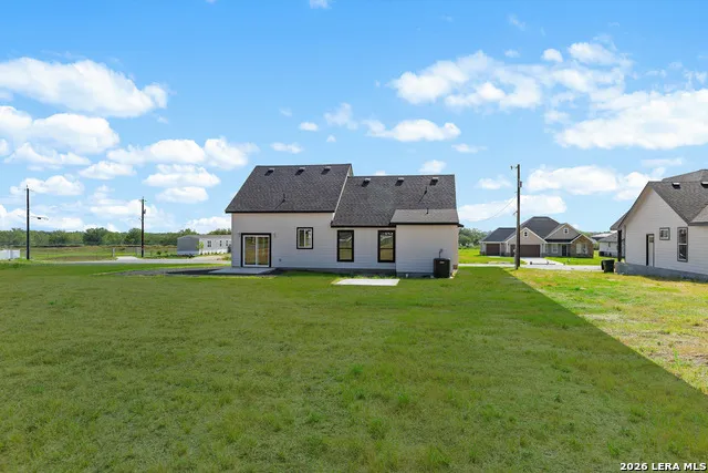 16911 Rancho Escondido Atascosa, TX 78002