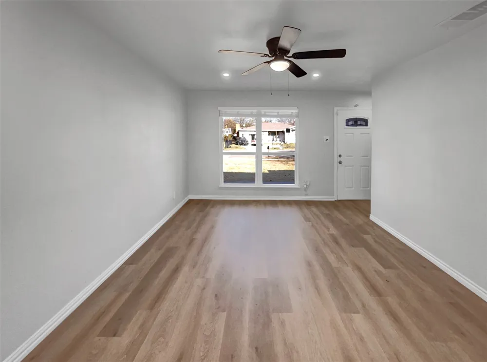 9618 Tamalpais Drive Dallas, TX 75217