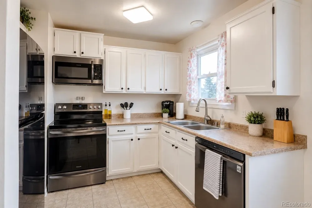 4796 S Ouray Street Aurora, CO 80015