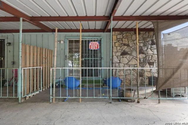 145 Wilmot St. San Antonio, TX 78237