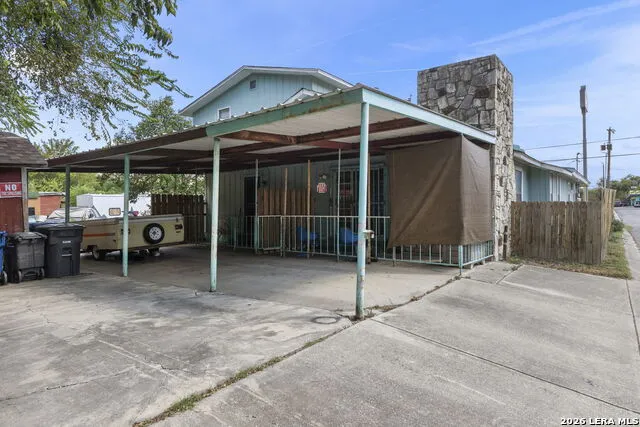 145 Wilmot St. San Antonio, TX 78237