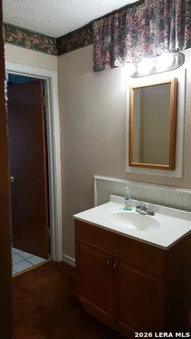 145 Wilmot St. San Antonio, TX 78237
