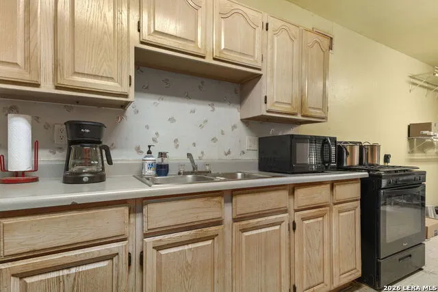 145 Wilmot St. San Antonio, TX 78237