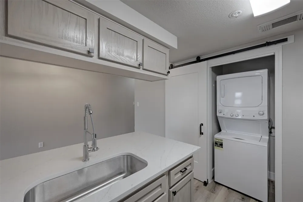 11840 Melville Drive Montgomery, TX 77356