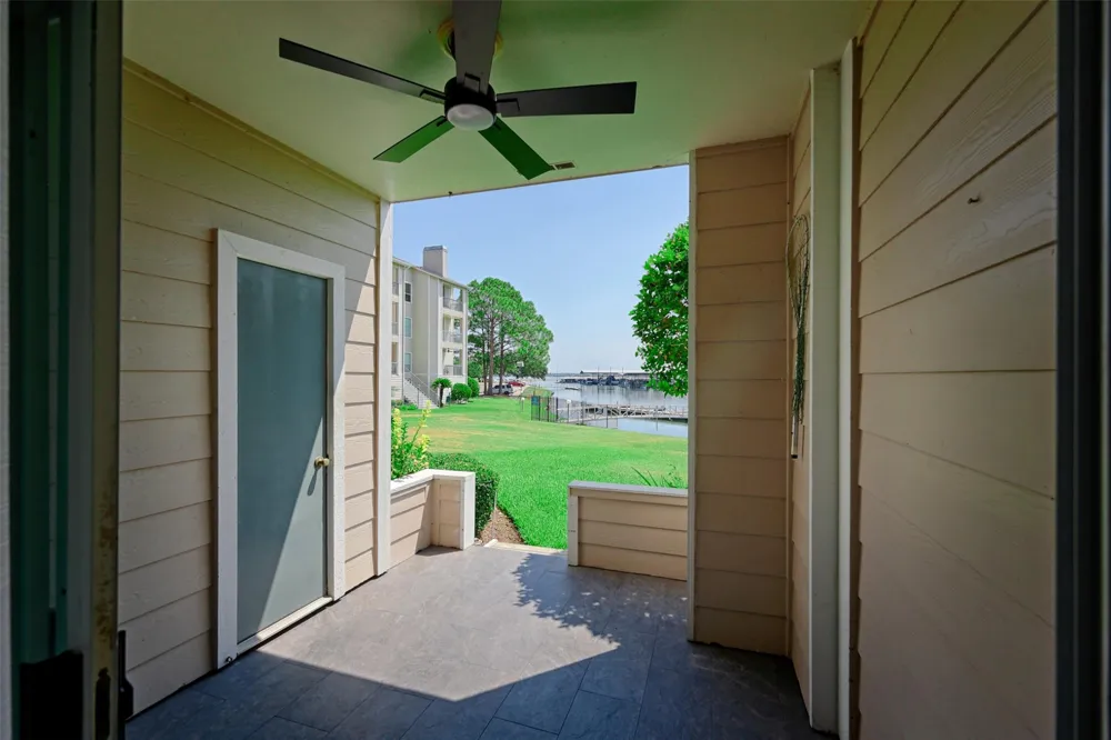 11840 Melville Drive Montgomery, TX 77356