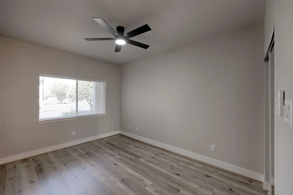 11840 Melville Drive Montgomery, TX 77356