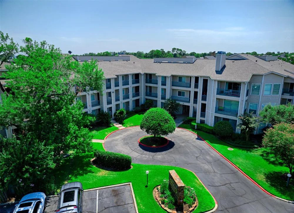 11840 Melville Drive Montgomery, TX 77356