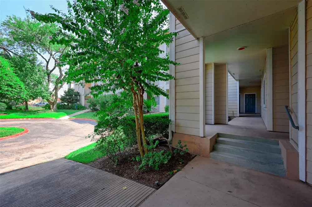 11840 Melville Drive Montgomery, TX 77356